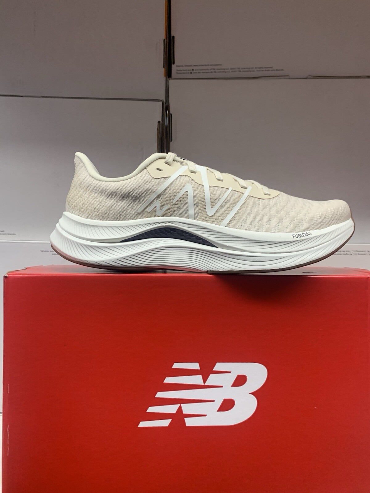 NEW BALANCE FUEL CELL PROPEL V4 Men's NEW Medium Width