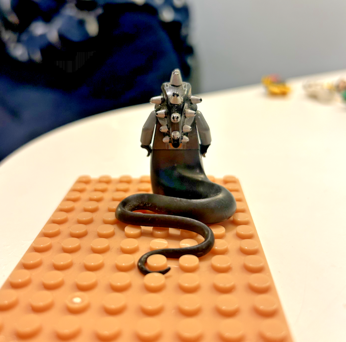 LEGO Ninjago SKALIDOR Orange/Blake Snake General Serpentine