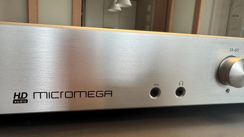 Micromega IA-60 - Immagine 2 di 4