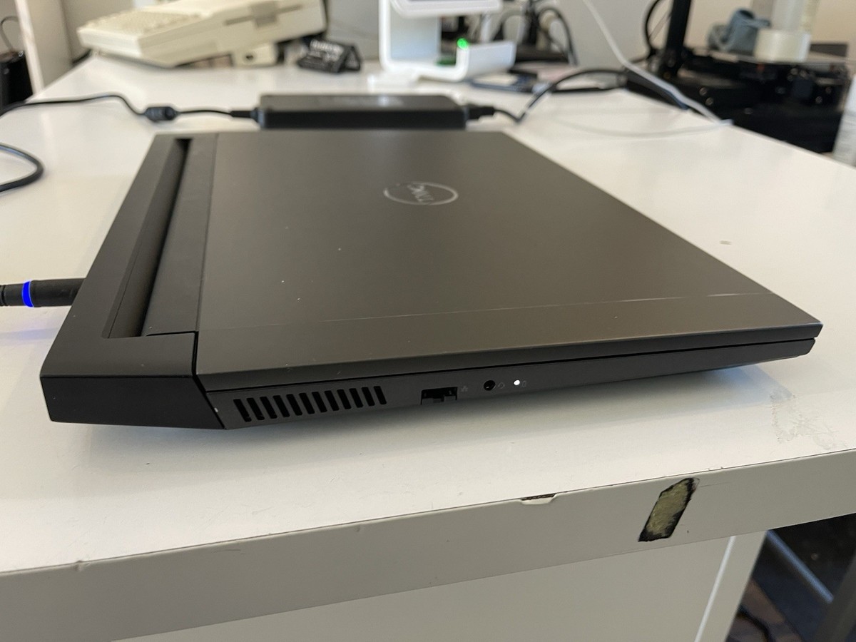 Dell G15 Special Edition 5521 Laptop 15.6