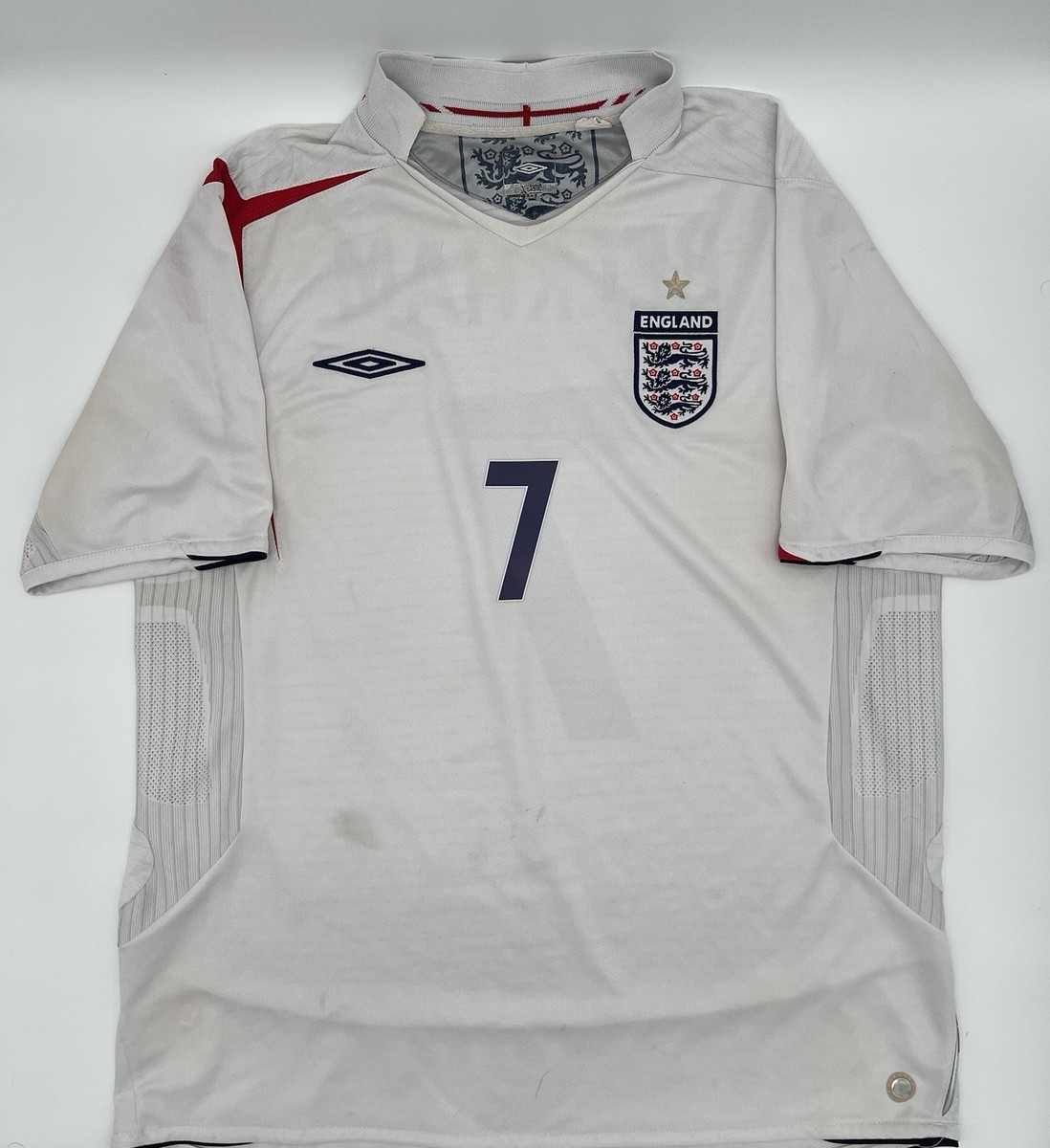 England 2005/2007 Home David Beckham #7 Authentic Umbro Jersey XL