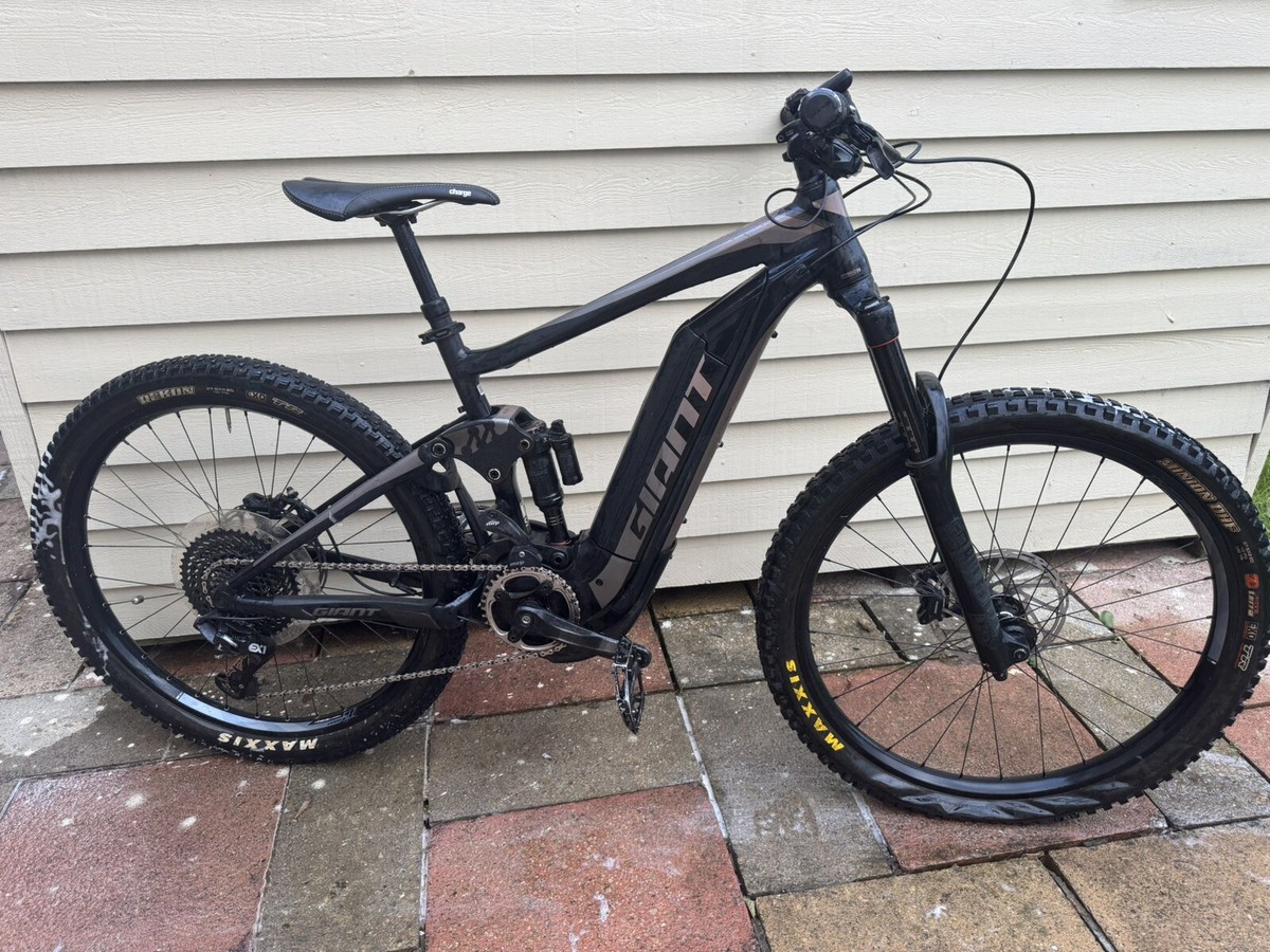 Bicycle Giant Full E Sx E Bike Giant Giant Full Suspension 2018 - Main Image