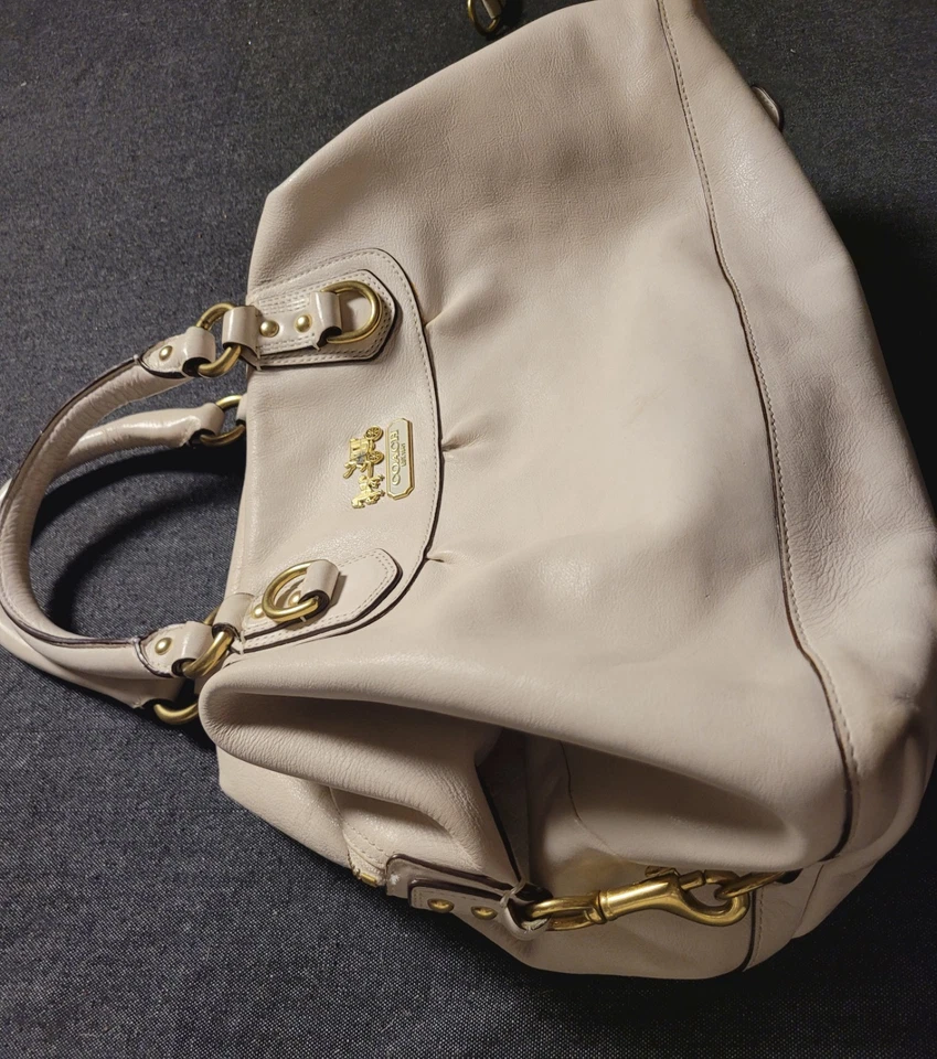 Bolso Y2K Coach Madison Sabrina Blanco Hombro Superior Mango REHABILITACIÓN LEER Foto 4 de 4