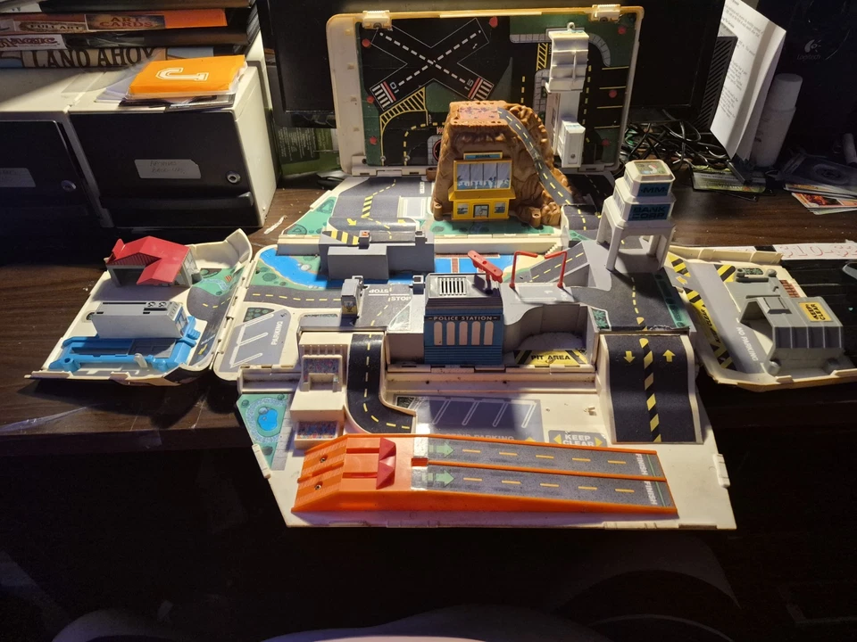 MICRO MACHINE* VEHICLE/RV Lot VINTAGE Toys - Image 2 of 4