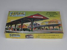Atlas HO Scale 1:87 #707 Station Platform Kit (2 Sections) New Sealed Rockville