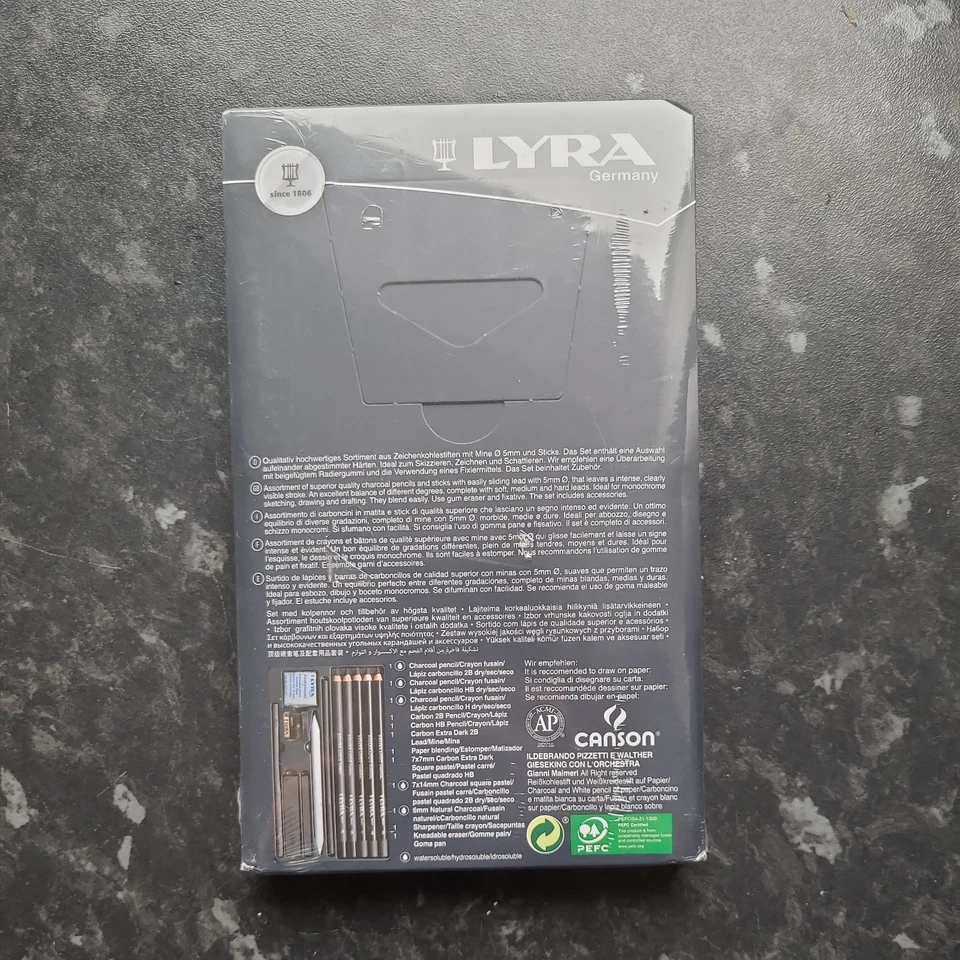 Lyra Rembrandt Charcoal Sketching Set - Metal Gift Tin of 12  - Image 2 of 3