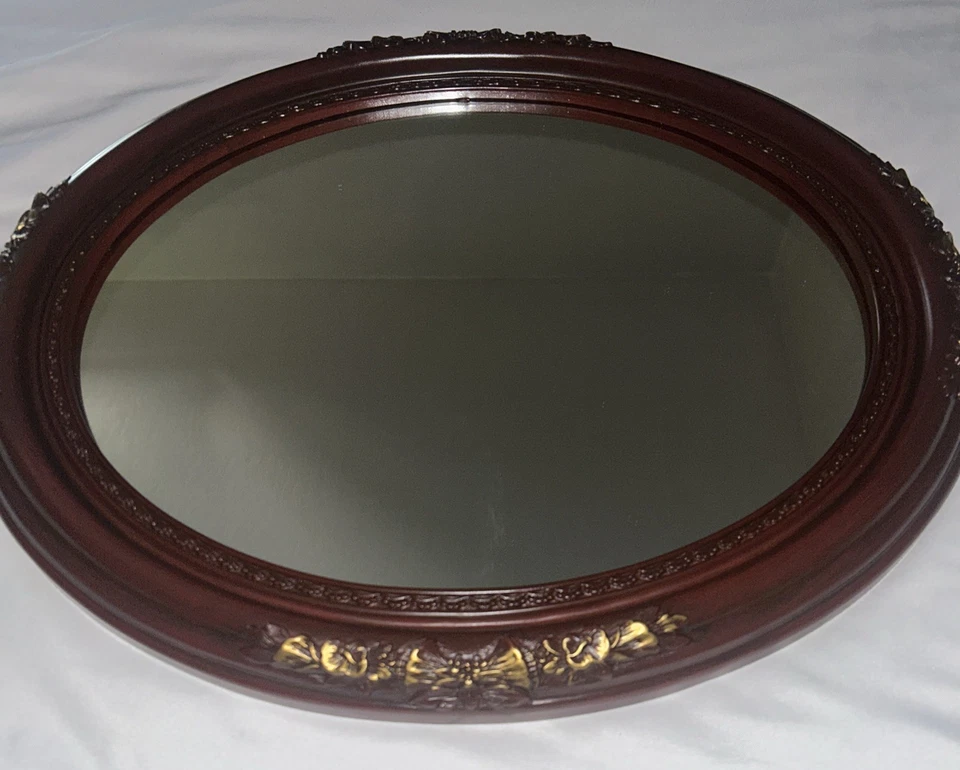 Vintage Oval Victorian Style Mirror Wall Accent Decoration Plastic Frame 17”x15” - Image 3 of 4