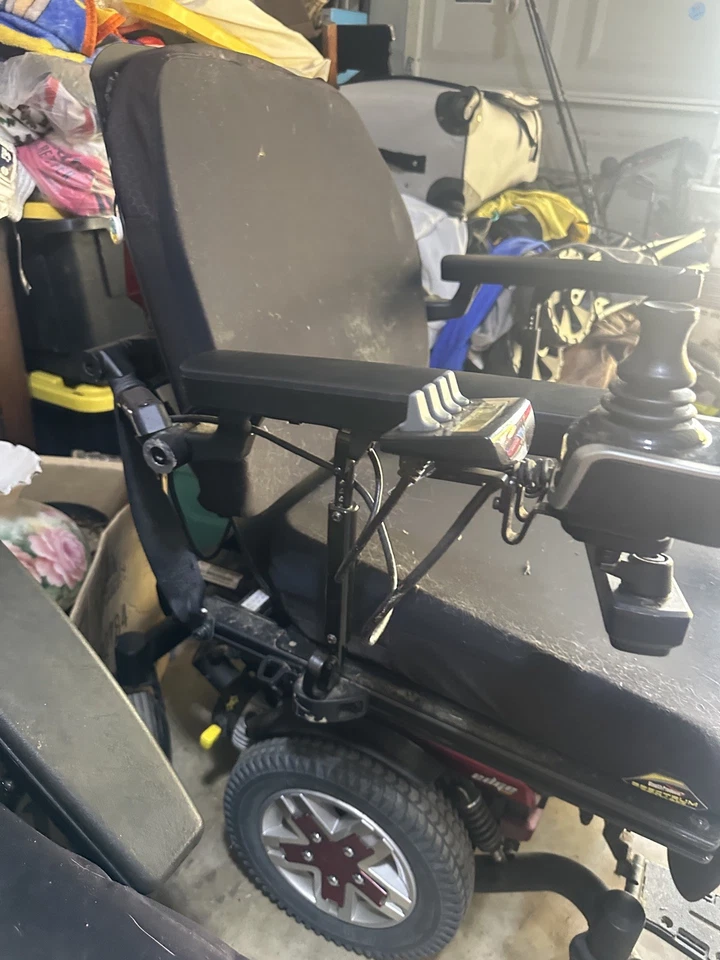 "Silla de ruedas eléctrica Quantum Q6 Edge HD con asiento de 28"" inclinable eléctrico, reclinable, pierna" Foto 3 de 4