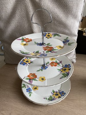 Wedgwood Floral, Blume, dreistufiger Kuchenständer, Afternoon Tea, Brunch, 3 Schichten