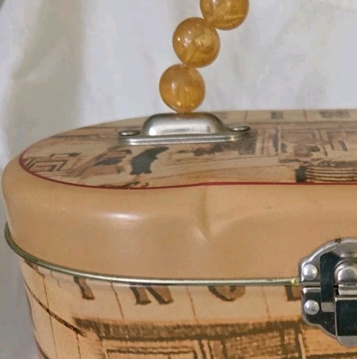 Singer Sewing Retro Beaded Handle Sewing Tin