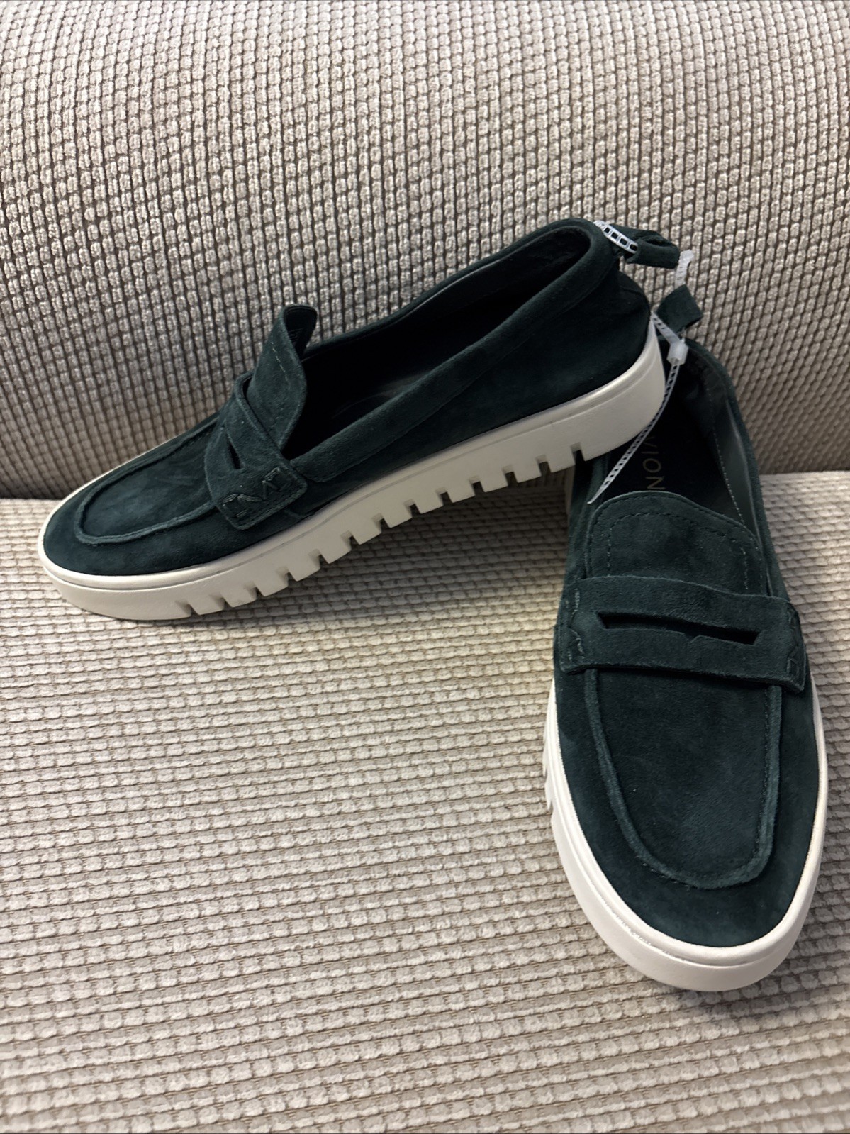 Vionic Uptown Slip On Loafers Women’s 6.5 Green Suede Comfort Flats NWT