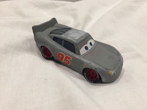 primer lightning mcqueen