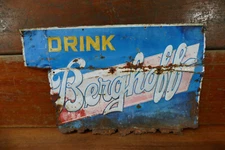 Vintage 1930s/1940s Berghoff Beer Fort Wayne Indiana Tin Tacker Metal Beer Sign