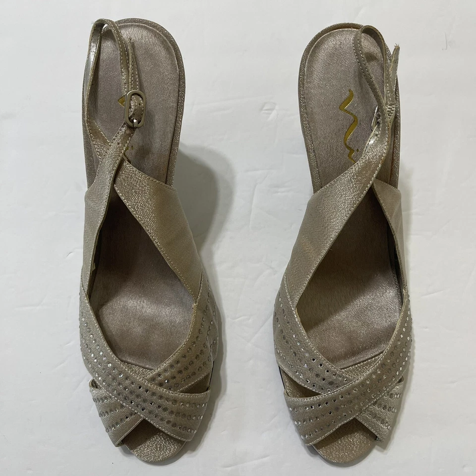 Sandalias de tacón Nina Camille con cordones para mujer talla 9,5 M beige peep toe Foto 2 de 4