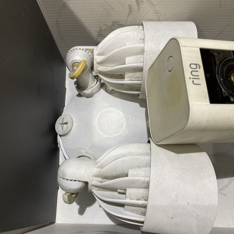 RING Floodlight Cam (Wired) Security Camera 1080P 5AT3T2 White