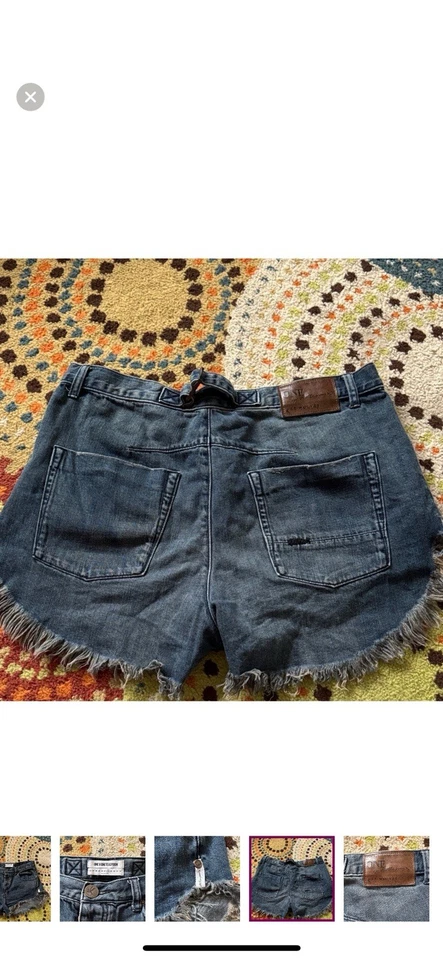 One Teaspoon Women's Dark Green Bandit Denim Jeans Shorts Size 28 - Image 4 of 4