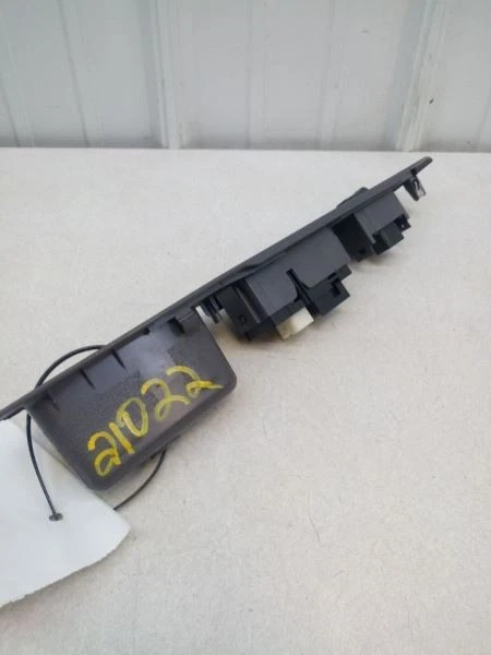 2001-2003 TOYOTA PRIUS PASSENGER WINDOW SWITCH OEM USED TESTED 7423147030 - Image 3 of 4