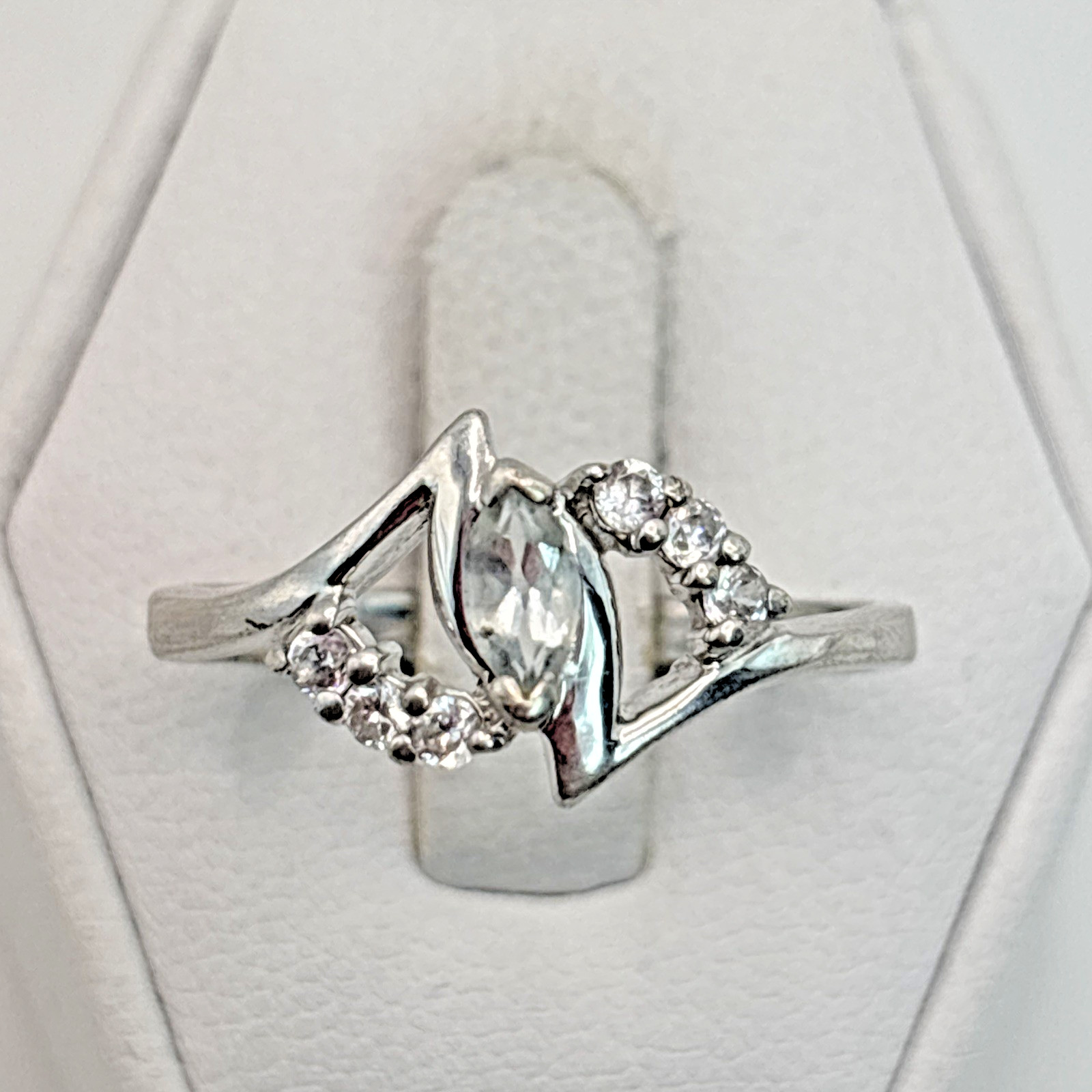 STUNNING .925 Vintage Sterling Silver Estate Ring Size 10 Colorless stone