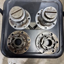 Jeep Cutlas Locking Hubs 27 Spline 6 Bolt For Dana 44 Dana 30 Front Axle. Jeep Cutlas Locking Hubs 27 Spline 6 Bolt For Dana 44 Dana 30 Front Axle.