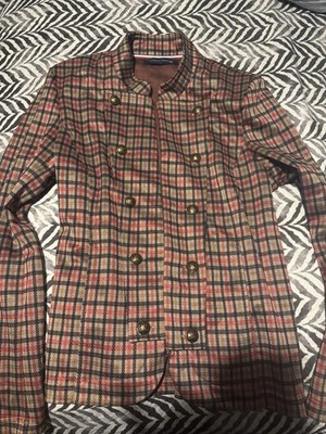 Tommy Hilfiger Women's Jean Jacket Size Medium . New With Extra Button.