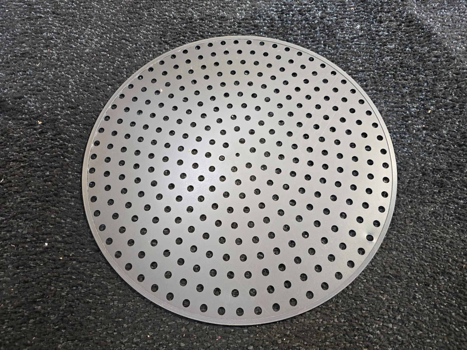 (QTY 3) Lloyd Industries 18 inch Round Quik-Disk Pizza Pan, Anodized Aluminum