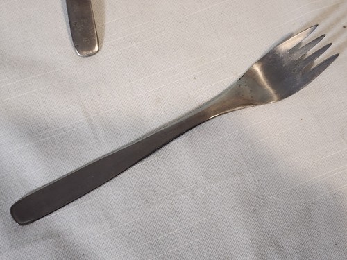 Hull Stainless, Russel Wright Highlight Pinch Salad Forks, Set of 2, NICE! - Picture 7 of 10