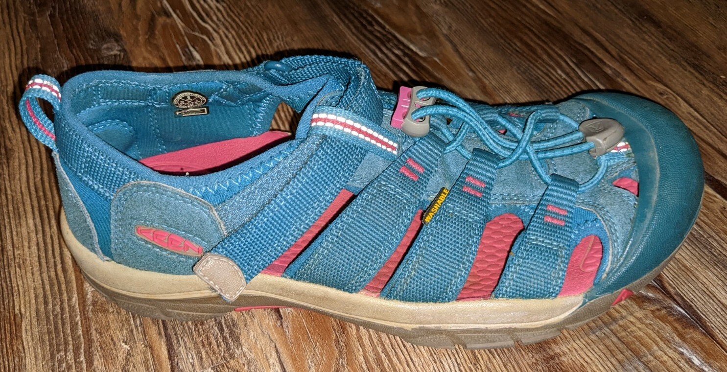 Keen Newport II womens teal hiking water sandals size 6