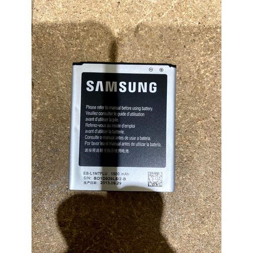 Samsung Galaxy S III mini GT-I8190N Smartphone 4.0" AMOLED Display 5MP (1GB+8GB) - Picture 9 of 10