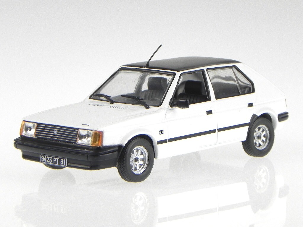 Foto 1 di 3