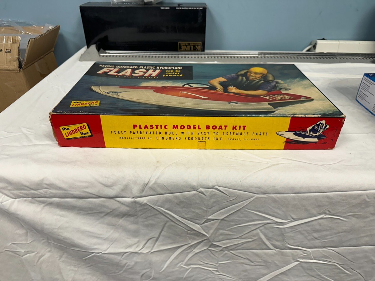 Vintage 1950s Lindberg Line Flash Toy Racing Outboard Hydroplane