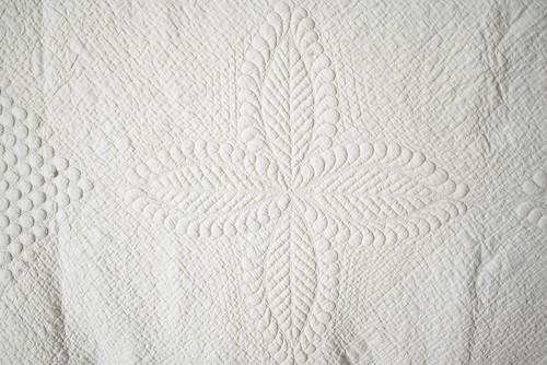 WELL QUILTED Vintage 1860's All White "Bride's" Quilt ~Rare Trapunto Quilting! - Picture 3 of 13