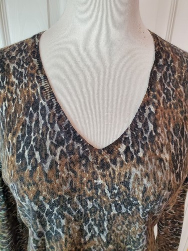 Tweeds 100% Cashmere Animal Print V Neck Size XL Women's Sweater - Picture 4 of 9