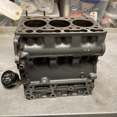 OEM GOOD USED KUBOTA DIESEL D662E ENGINE BLOCK 1575 HRS