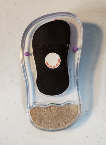 Hawaii Sandal Shape Sand Acrylic Fridge Magnet Flip Flop - Picture 2 of 2