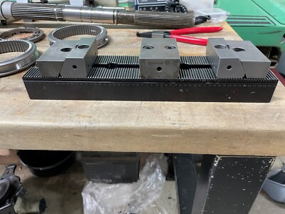 Erowa ER-016007 ClampSet Base 320 w/ Jaws