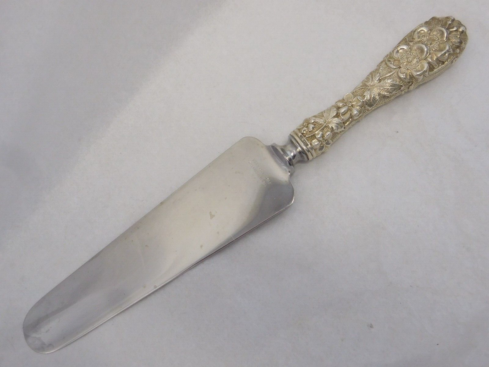 STIEFF FORGET-ME-NOT 1910 STERLING SILVER & STAINLESS CAKE KNIFE 9 3/4" NO MONO