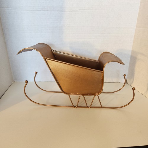 Metal Gold Colored Christmas Winter Sleigh Craft Centerpiece Starter Card Holder - Picture 4 of 6