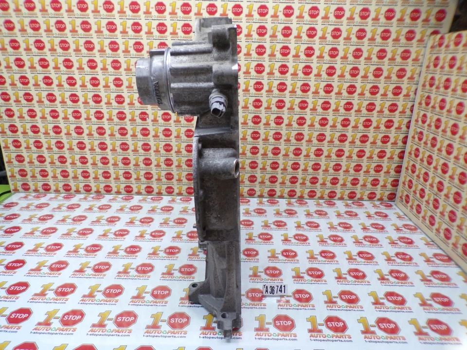 Toyota RAV4 2006-2012 cárter de aceite superior 12101-0P040 OEM Foto 4 de 4