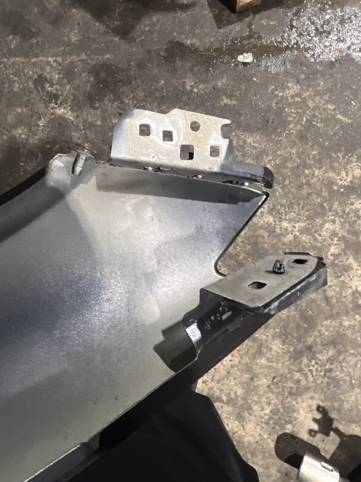 ⭐️14-17 Maserati Quattroporte M156 Front right passenger side fender OEM⭐️