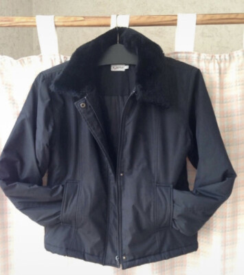 Schöne Jacke von Exactly mit Abnehmbaren Kragen - Grösse S