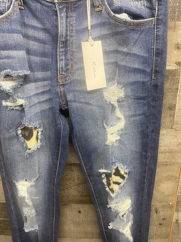 Kancan Skinny Jeans mit Leopardenbündchen am Saum & Patches Gr. 9 (28) Neu mit Etikett - Bild 2 von 6