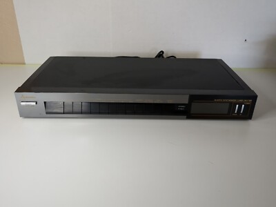 MITSUBISHI DA-F159 QUARTZ SYNTHESIZER TUNER VINTAGE - Tested 