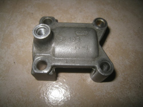 FZ 750 2KK Lagerbock 4 EX Auslaß Nockenwellen halter Zylinderkopf Motor