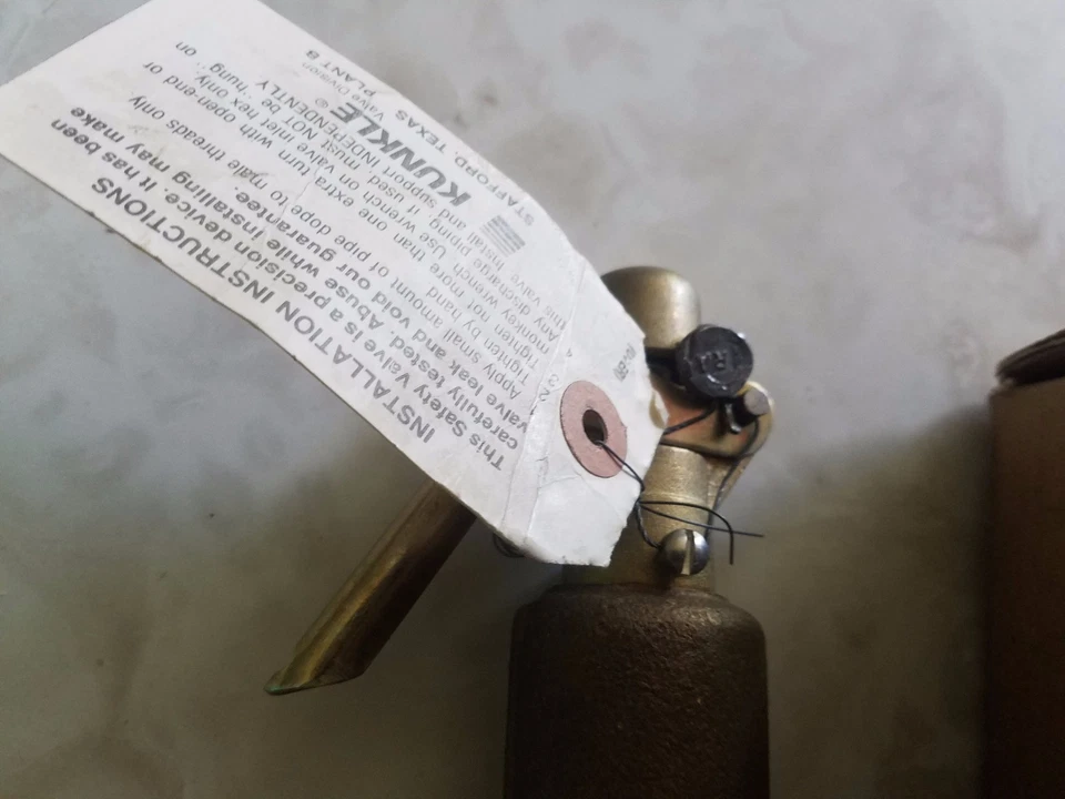 NEW IN BOX 164533 Kunkle 6010FE01-KM Pressure Safety Valve, 120lbs, 1" x 1-1/4" - Image 3 of 4