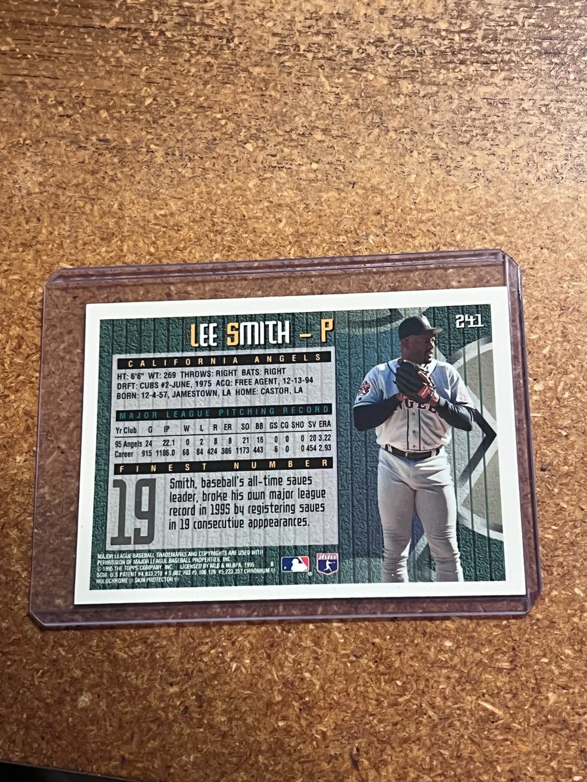 1995 Topps Finest Baseball With Coating # 241 Lee Smith thumbnail 2