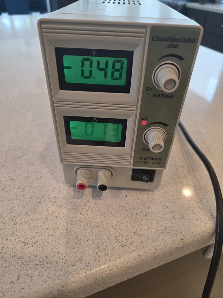电路专家 18 伏 2.0 安培直流电源 CSI1802X — 第 2/4 张图片