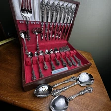 ONEIDA MICHAELANGELO STAINLESS 46 PIECE Stainless Service 8 NO BOX