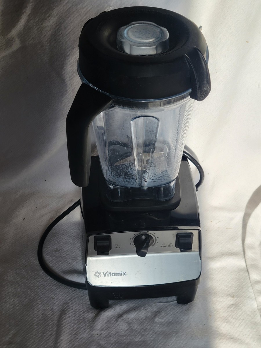 Vitamix VM0102D 5300 64 Oz Professional Blender Variable 10 Speed