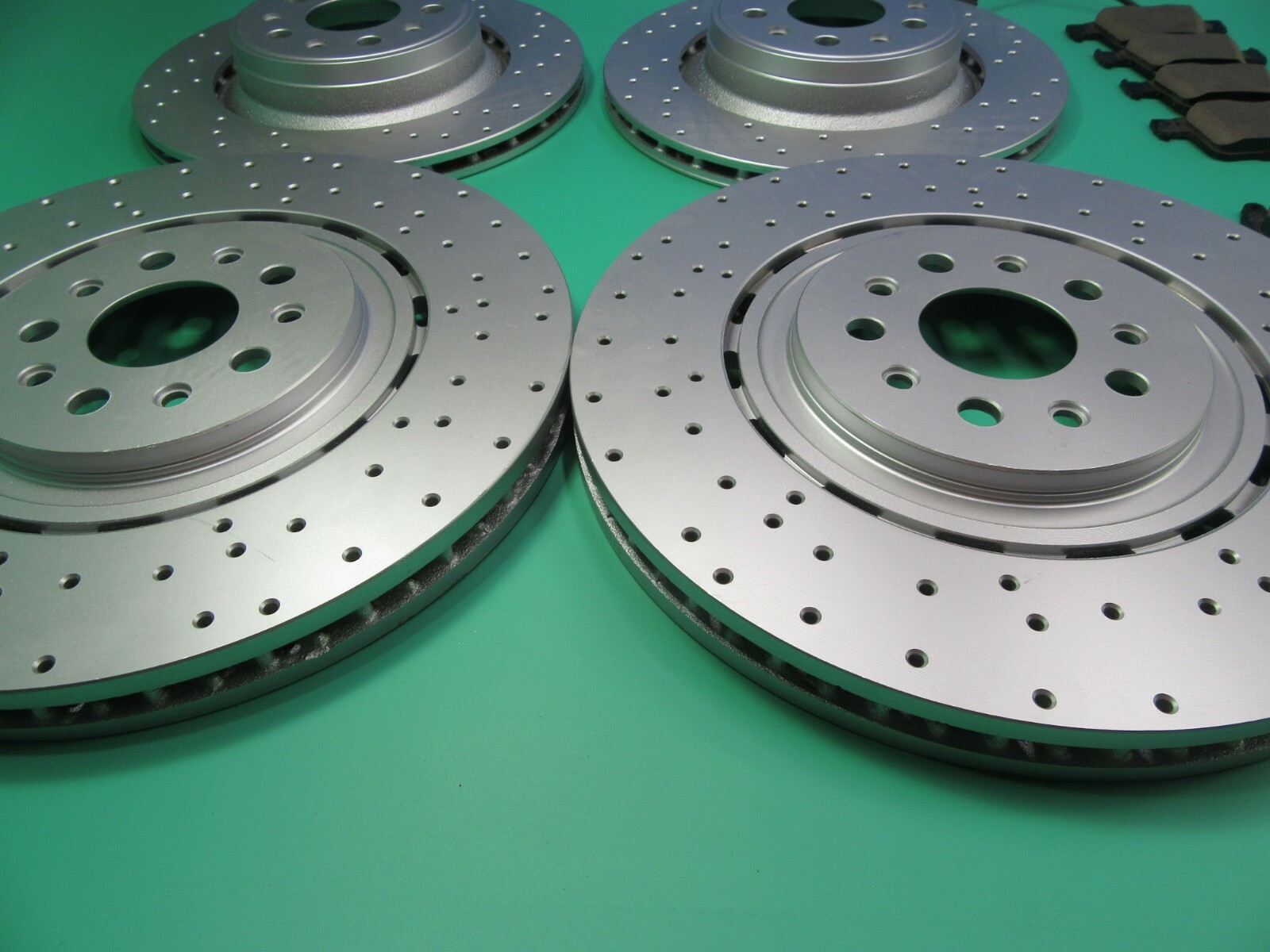 Maserati Levante S front and rear brake pads + rotors high performance