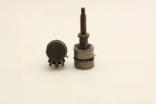 PIHER 500K + 500K OHM LOG W/O ON/OFF D/S B NOS 1PC POTENTIOMETER. CA152U2f180219
